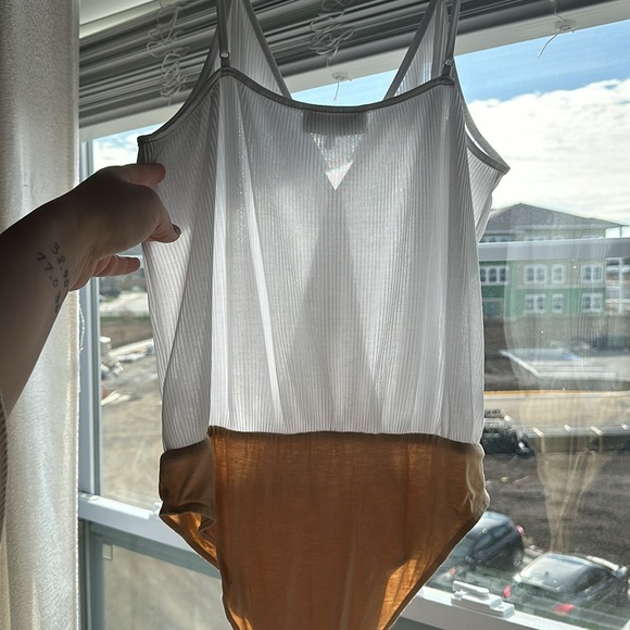 WAYF Bodysuit - Picture 6 of 6